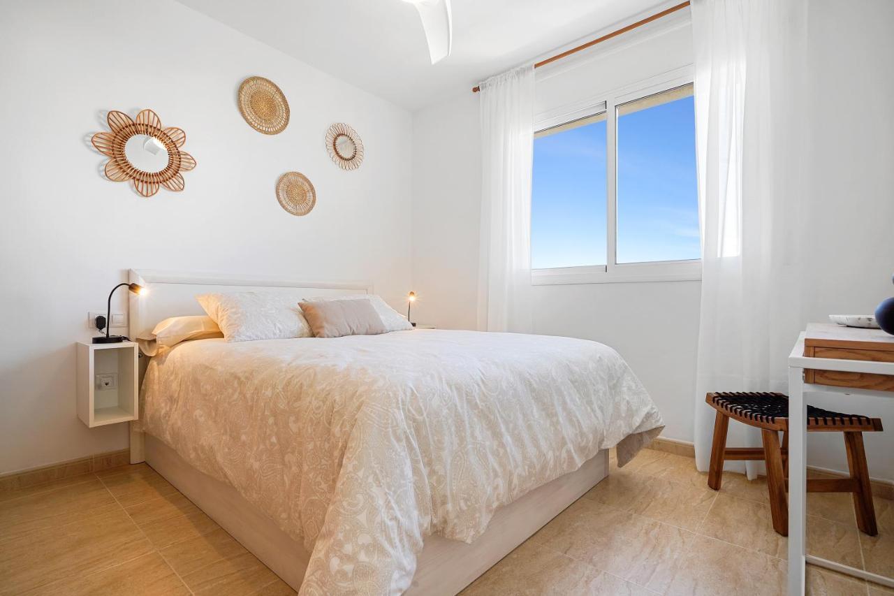 Hauzify I Apartament Mediterrani Miami Playa Екстер'єр фото