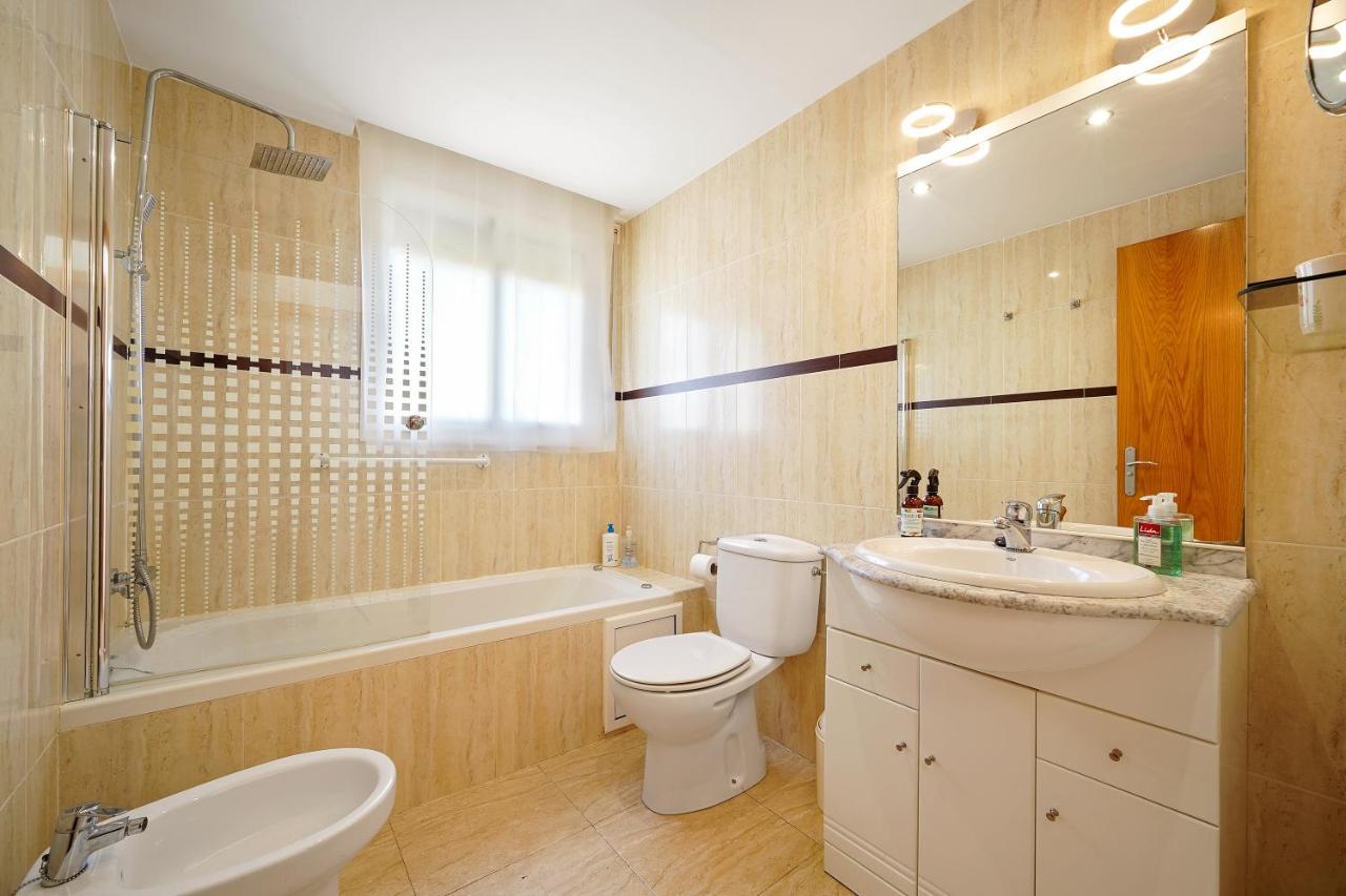 Hauzify I Apartament Mediterrani Miami Playa Екстер'єр фото